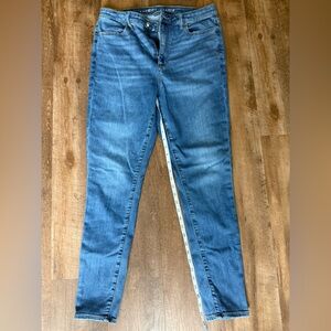 American Eagle Outfitters Light Blue Stretch Jeans